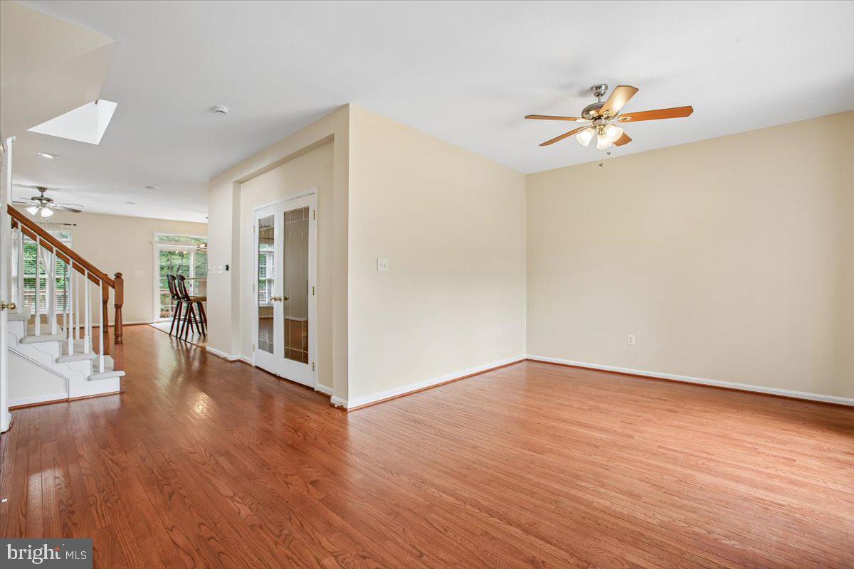 7301 Oldham Leeds Way Springfield, VA 22150 - Photo 4 of 34 Beautiful hardwoods on main level