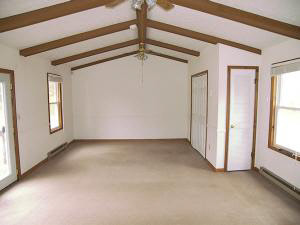 641 Riley Boulevard Bedford, IN 47421 - Photo 3 of 3