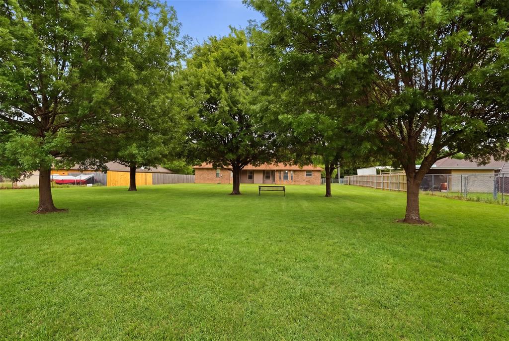 1022 Batchler Road Red Oak, TX 75154 - Photo 32 of 40
