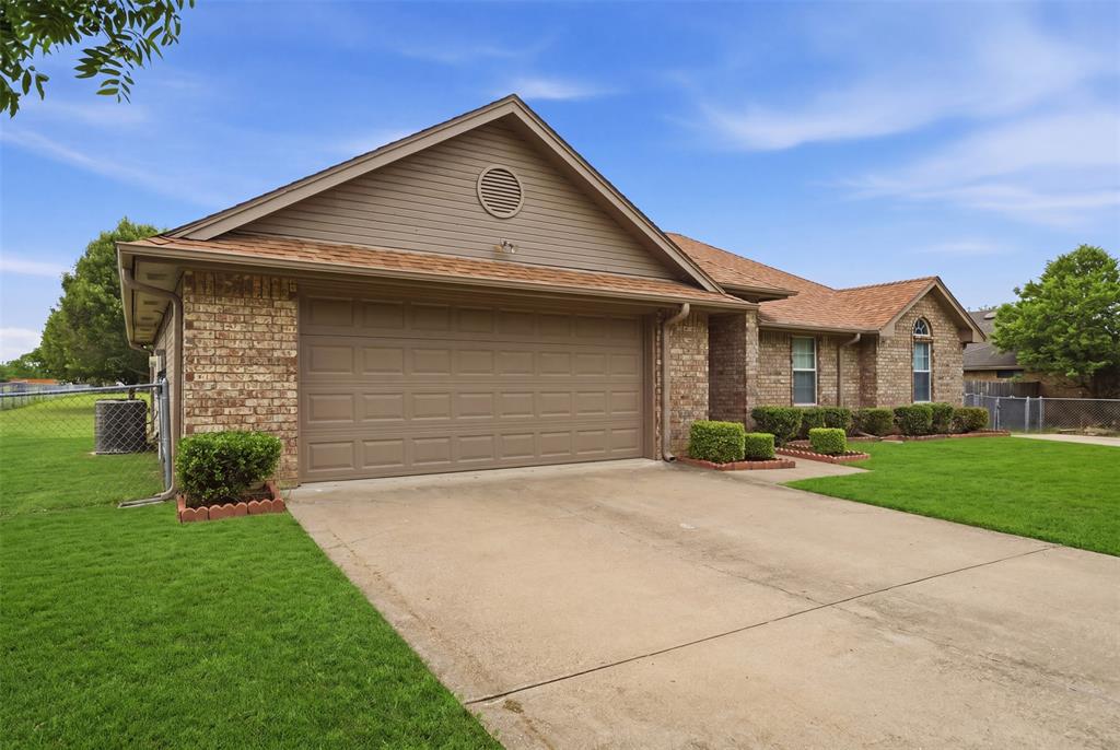 1022 Batchler Road Red Oak, TX 75154 - Photo 4 of 40