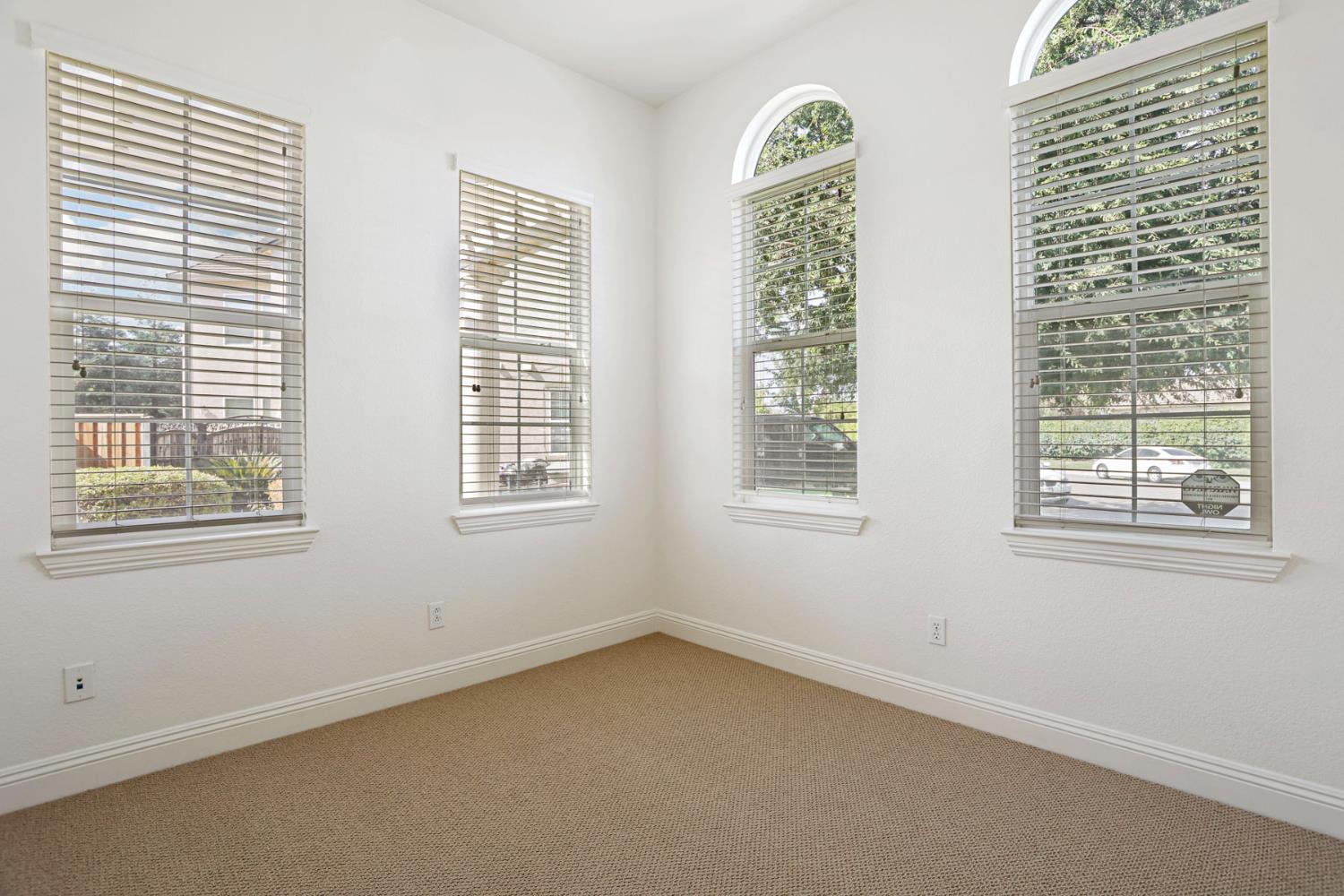 1773 Lana Way Manteca, CA 95337 - Photo 6 of 56