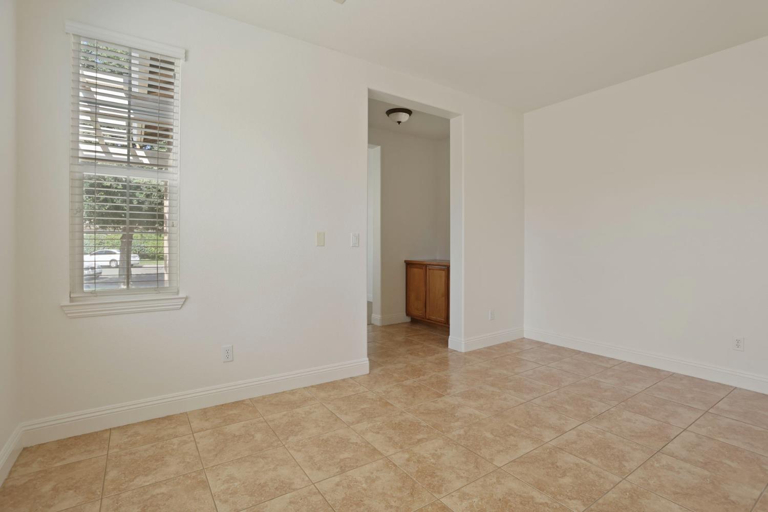 1773 Lana Way Manteca, CA 95337 - Photo 10 of 56