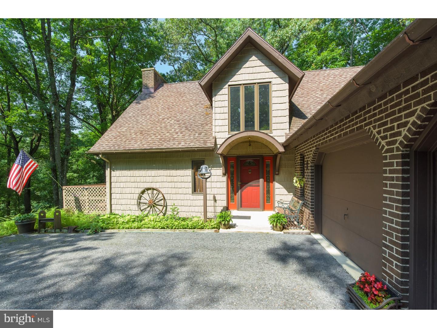 85 Beech Road Mohnton, PA 19540 - Photo 2 of 25 Gallery Image 2