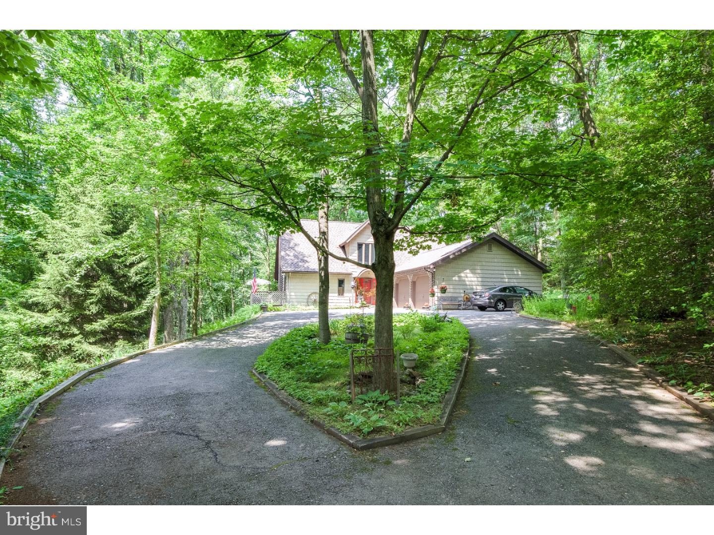 85 Beech Road Mohnton, PA 19540 - Photo 3 of 25 Gallery Image 3