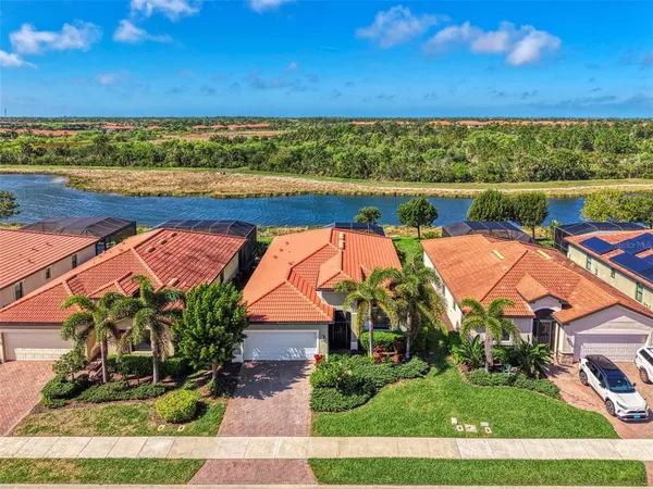 $495,000 | 10435 Medjool Drive, Venice, FL 34293
