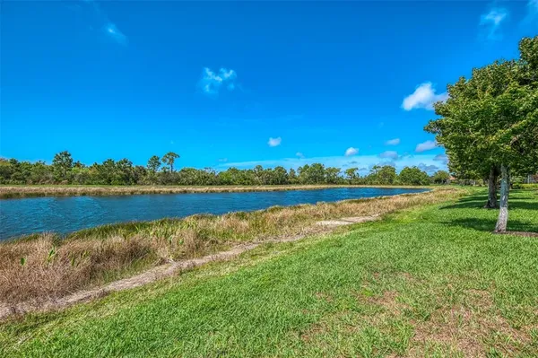 $495,000 | 10435 Medjool Drive, Venice, FL 34293