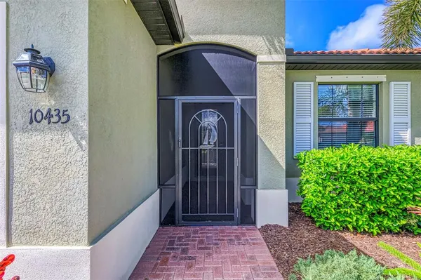 $495,000 | 10435 Medjool Drive, Venice, FL 34293