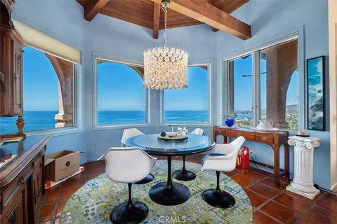 $6,485,000 | 2399 San Clemente Street, Laguna Beach, CA 92651