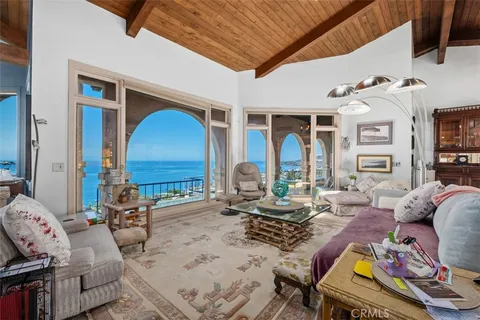 $6,485,000 | 2399 San Clemente Street, Laguna Beach, CA 92651
