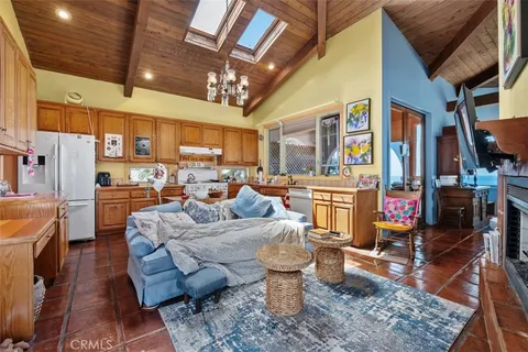 $6,485,000 | 2399 San Clemente Street, Laguna Beach, CA 92651