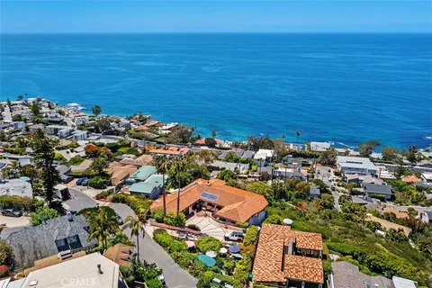 $6,485,000 | 2399 San Clemente Street, Laguna Beach, CA 92651