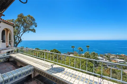 $6,485,000 | 2399 San Clemente Street, Laguna Beach, CA 92651