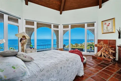 $6,485,000 | 2399 San Clemente Street, Laguna Beach, CA 92651