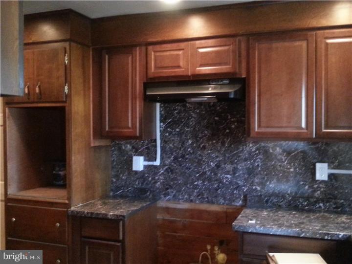 4081 Nottingham Way Hamilton Square, NJ 08690 - Photo 4 of 9 Kitchen