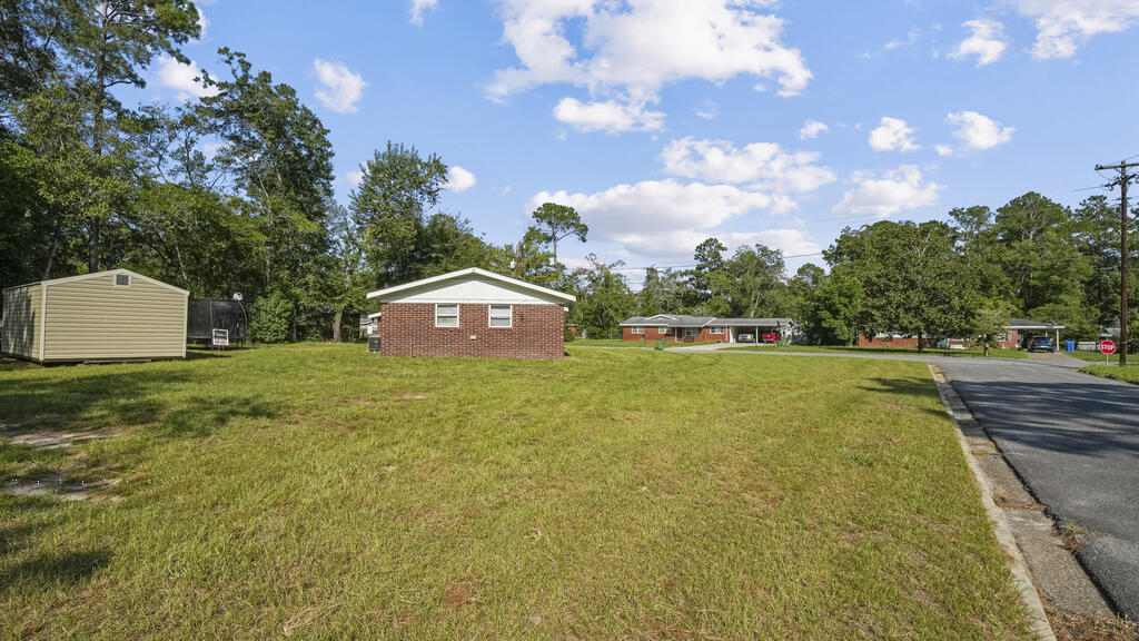 998 7 Oaks Road Jesup, GA 31546 - Photo 18 of 26 Gallery Image 18