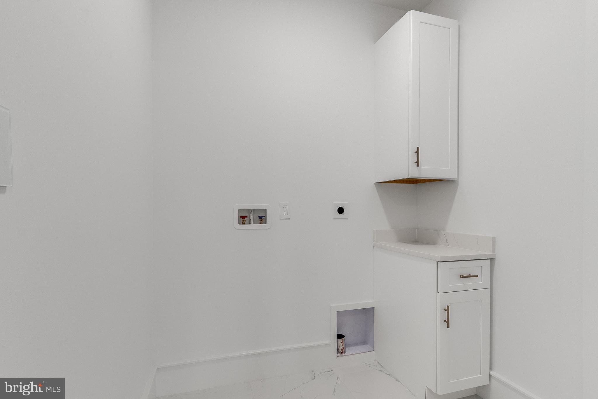 20157 West Piney Grove Road Georgetown, DE 19947 - Photo 77 of 104 Laundry room - second level