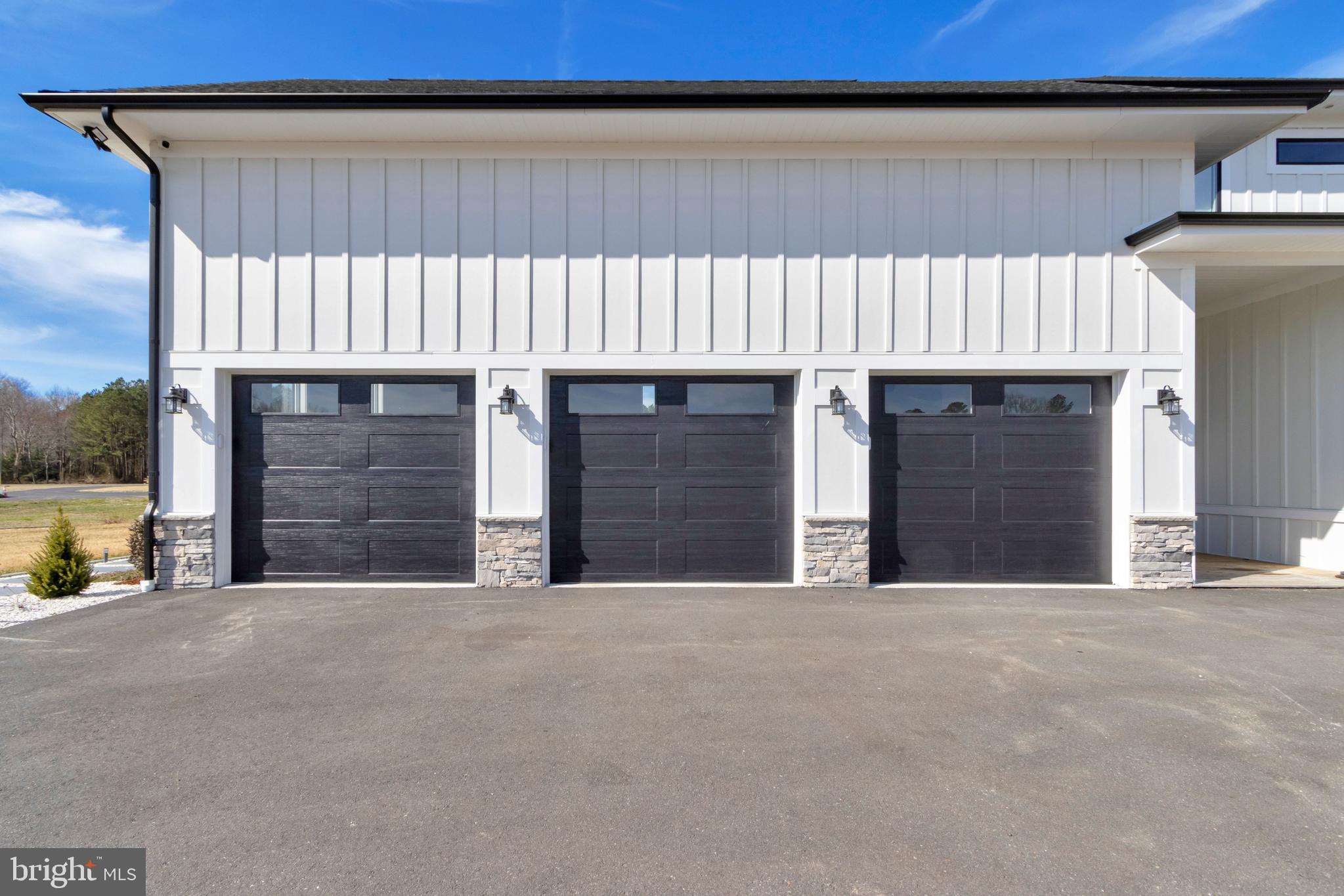 20157 West Piney Grove Road Georgetown, DE 19947 - Photo 80 of 104 Attached 3 car garage