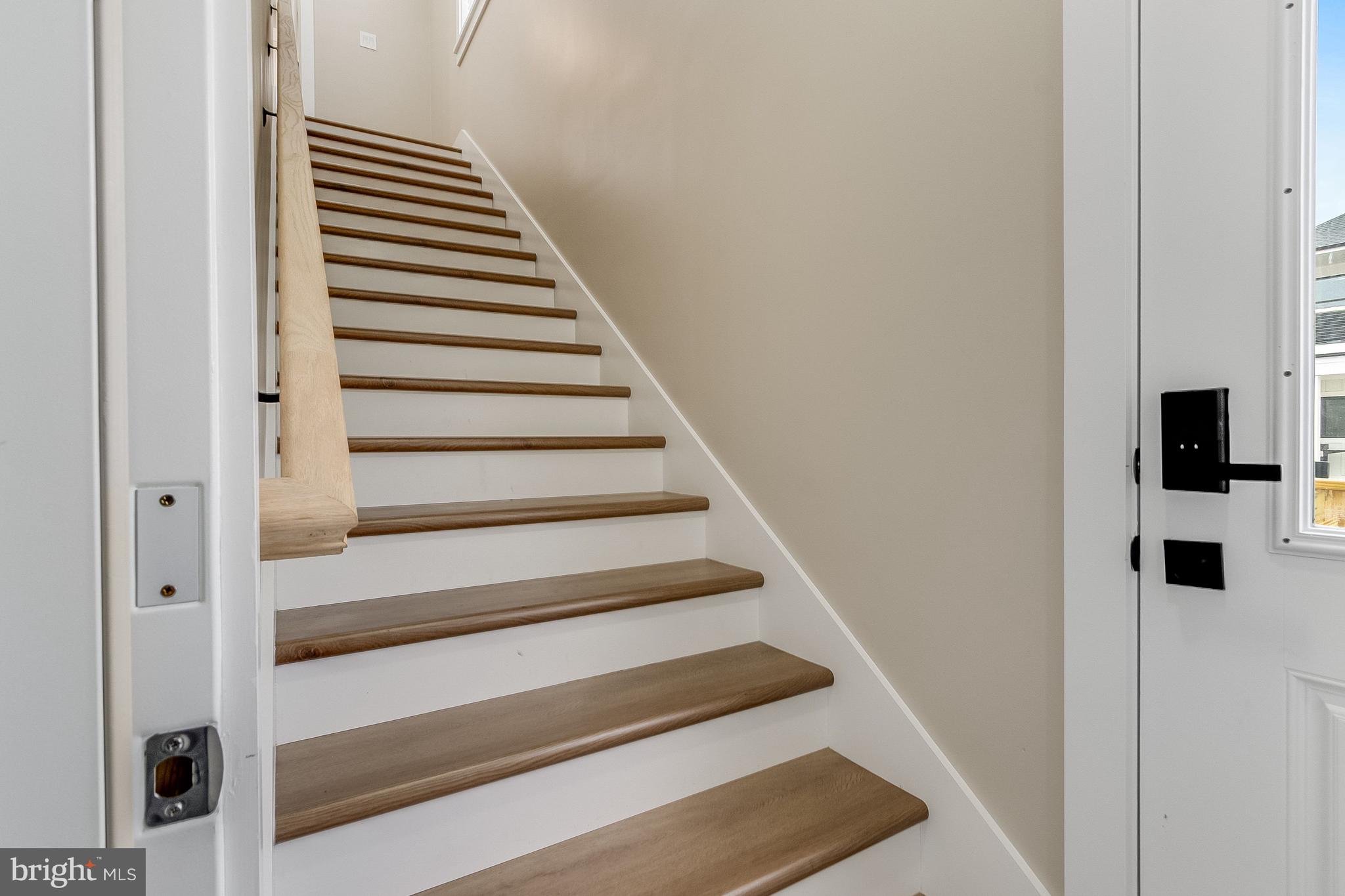 20157 West Piney Grove Road Georgetown, DE 19947 - Photo 82 of 104 Carriage House inside stairway to apartment