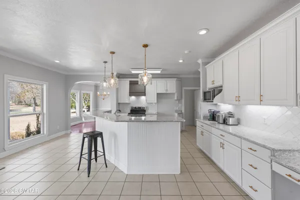 $679,000 | 433 Sanders Bluff Road, Three Way, TN 38343