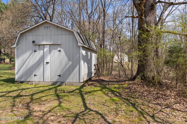 $679,000 | 433 Sanders Bluff Road, Three Way, TN 38343