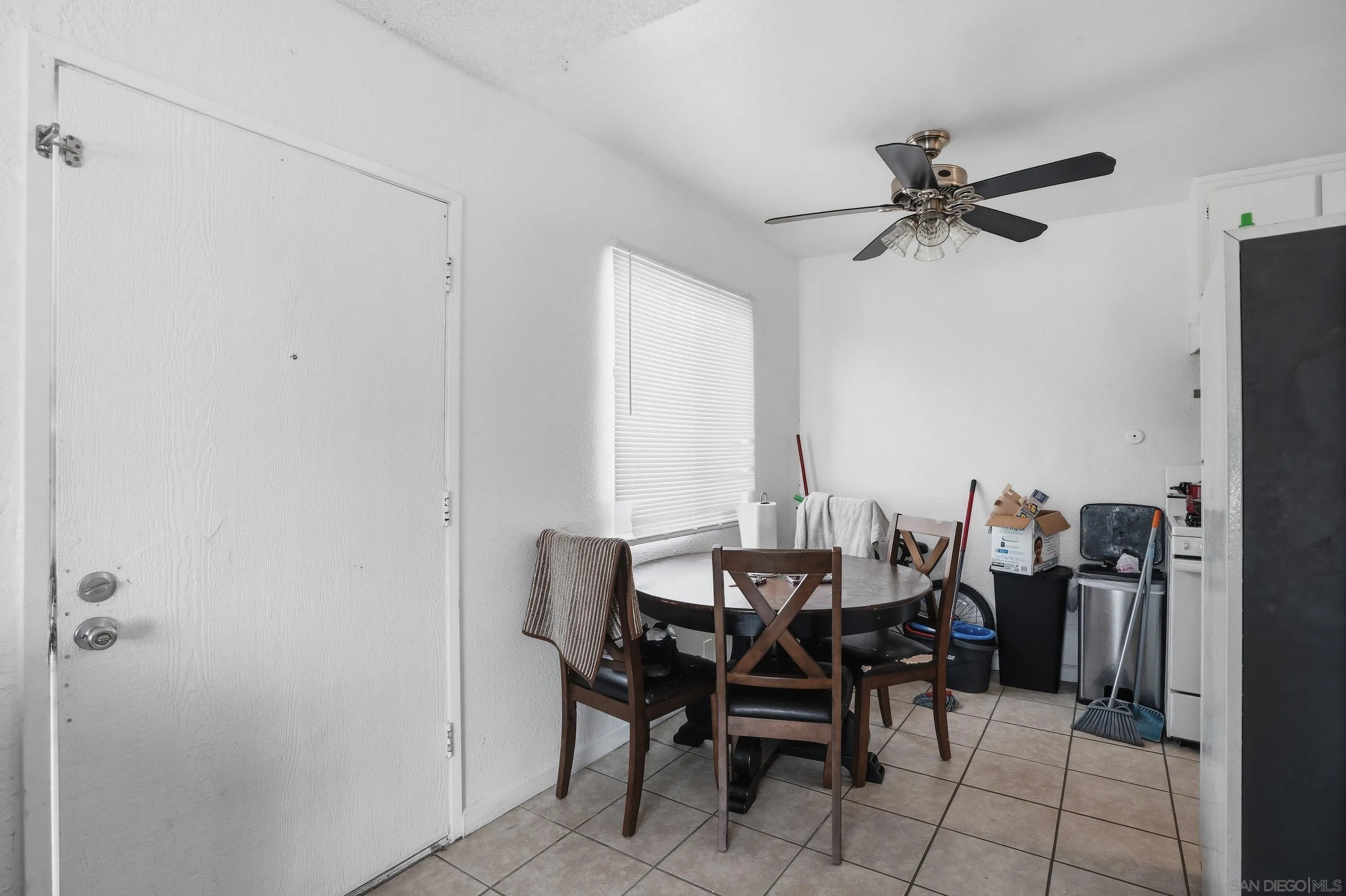 829 Grand Avenue Spring Valley, CA 91977 - Photo 17 of 19