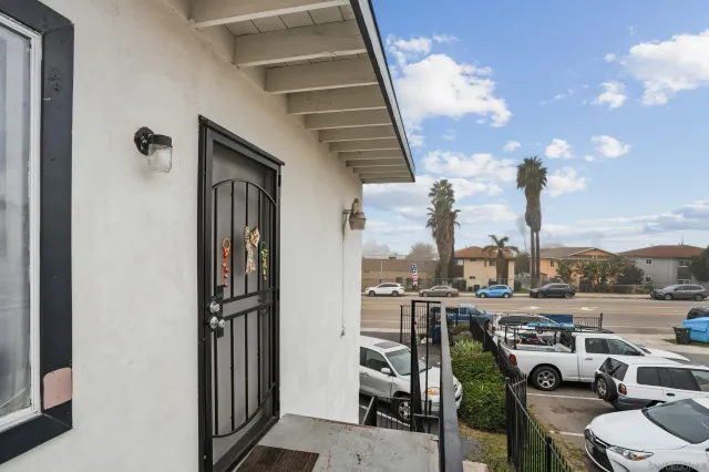 $1,776,000 | 829 Grand Avenue, Spring Valley, CA 91977