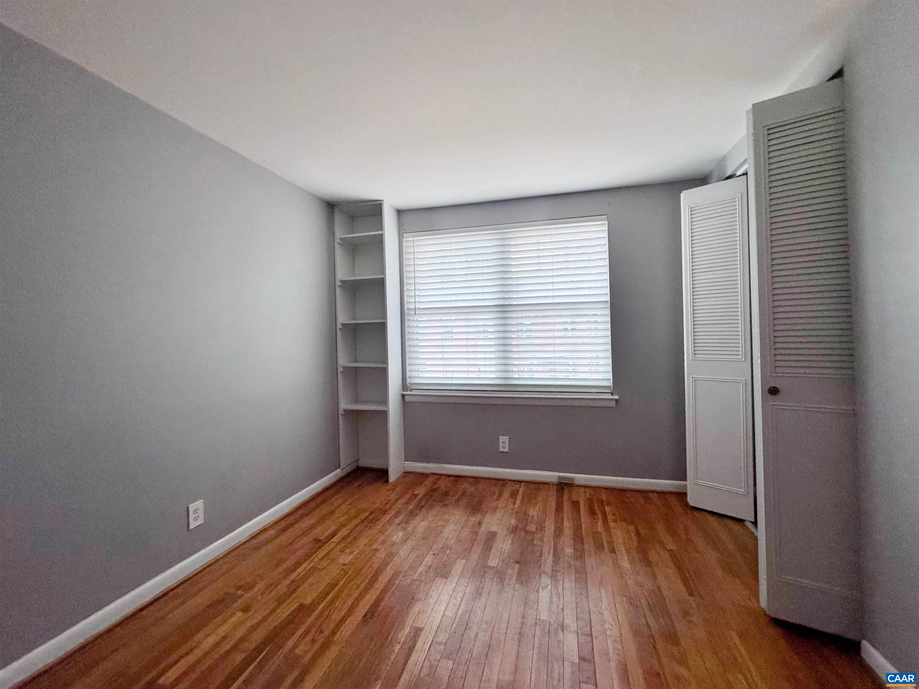 2434 Arlington Boulevard, Unit D3 Charlottesville, VA 22903 - Photo 4 of 9 2nd Bedroom