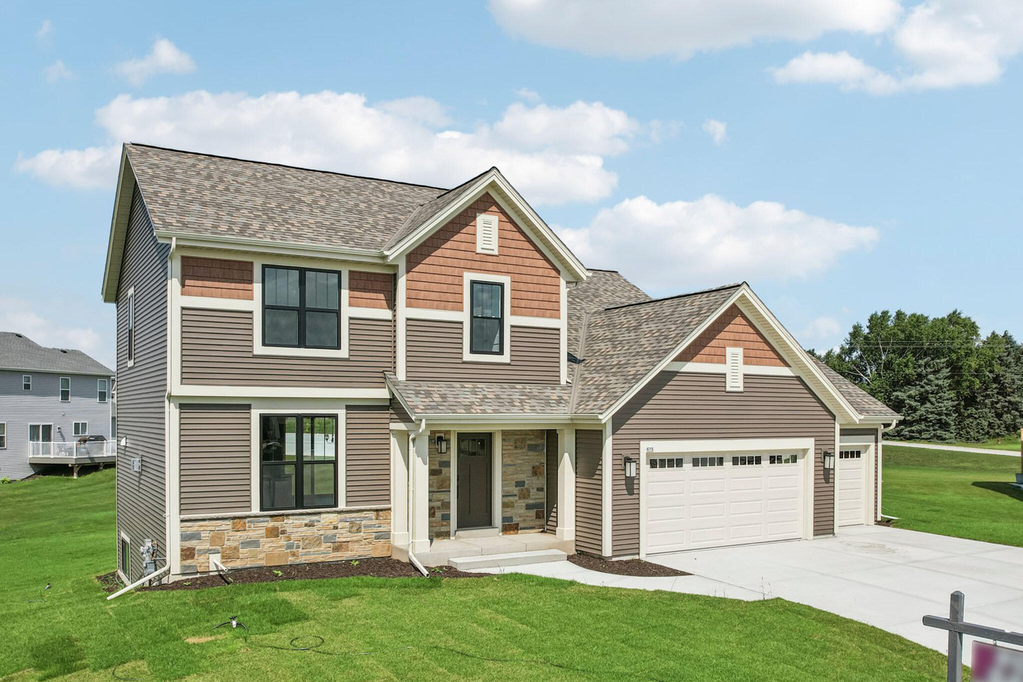 675 Mary Way Slinger, WI 53086 - Photo 1 of 1 675 Mary Way 01 Arts and Crafts