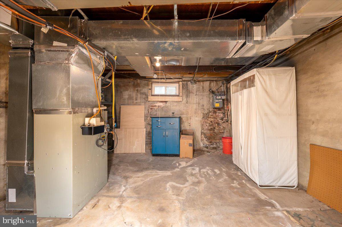 1450 Riverside Avenue Baltimore, MD 21230 - Photo 30 of 38 Utility/storage