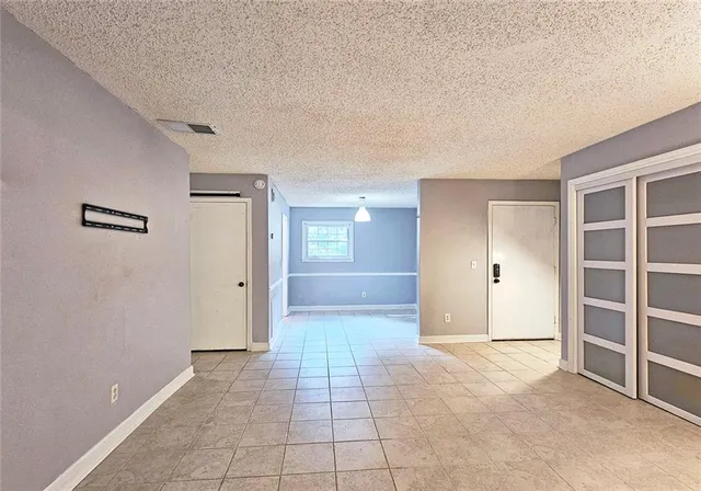 $159,900 | 77 De Arc Place Northwest, Atlanta, GA 30327