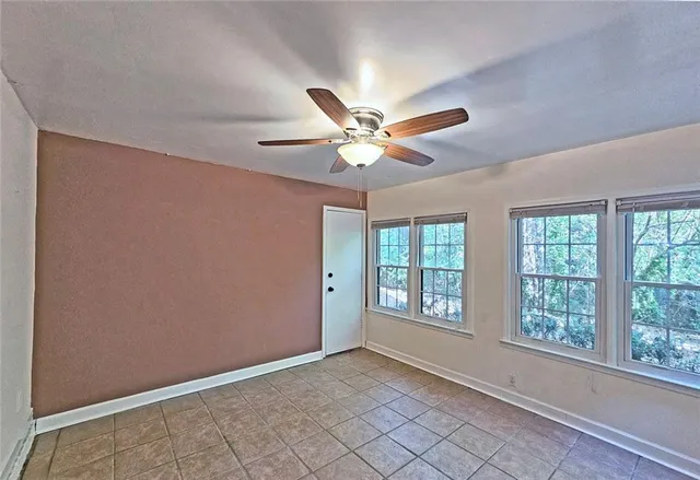 $159,900 | 77 De Arc Place Northwest, Atlanta, GA 30327