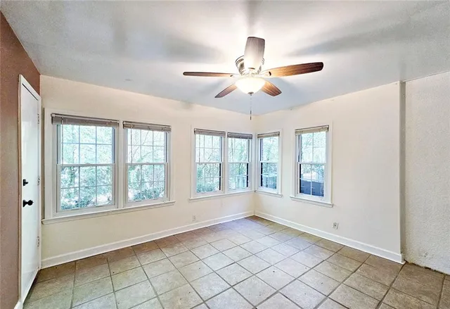 $159,900 | 77 De Arc Place Northwest, Atlanta, GA 30327