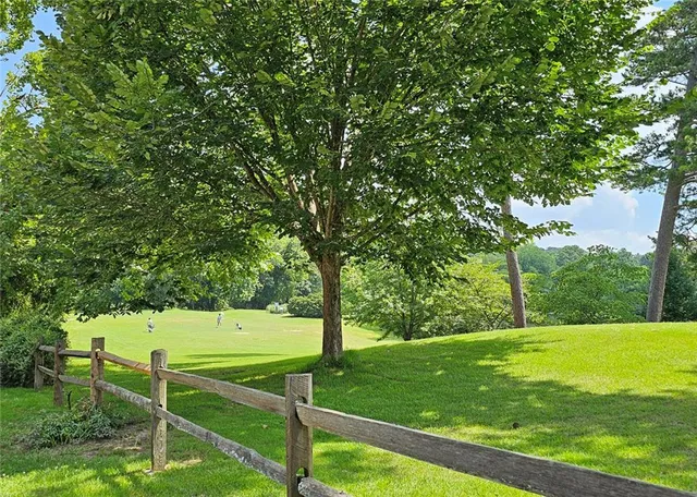 $159,900 | 77 De Arc Place Northwest, Atlanta, GA 30327