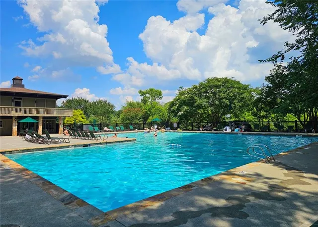 $159,900 | 77 De Arc Place Northwest, Atlanta, GA 30327