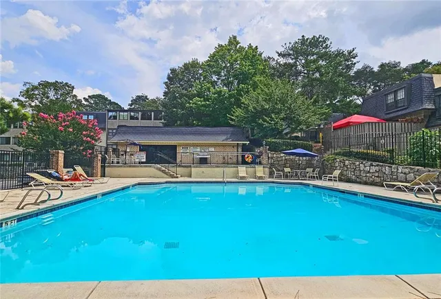 $159,900 | 77 De Arc Place Northwest, Atlanta, GA 30327