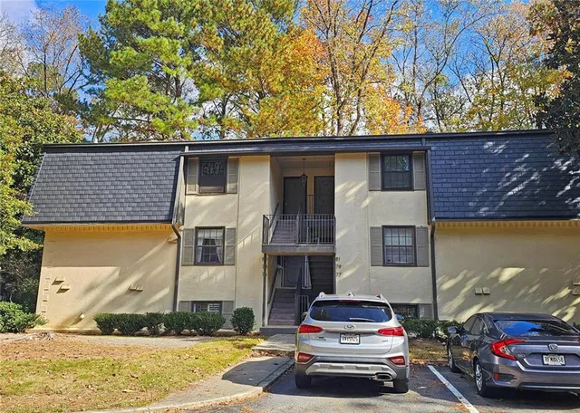 $159,900 | 77 De Arc Place Northwest, Atlanta, GA 30327