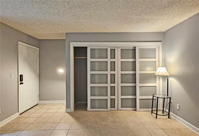 $159,900 | 77 De Arc Place Northwest, Atlanta, GA 30327