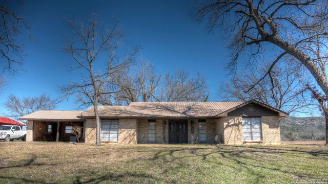$660,000 | 6613 Fm 1120, Rio Frio, TX 78879