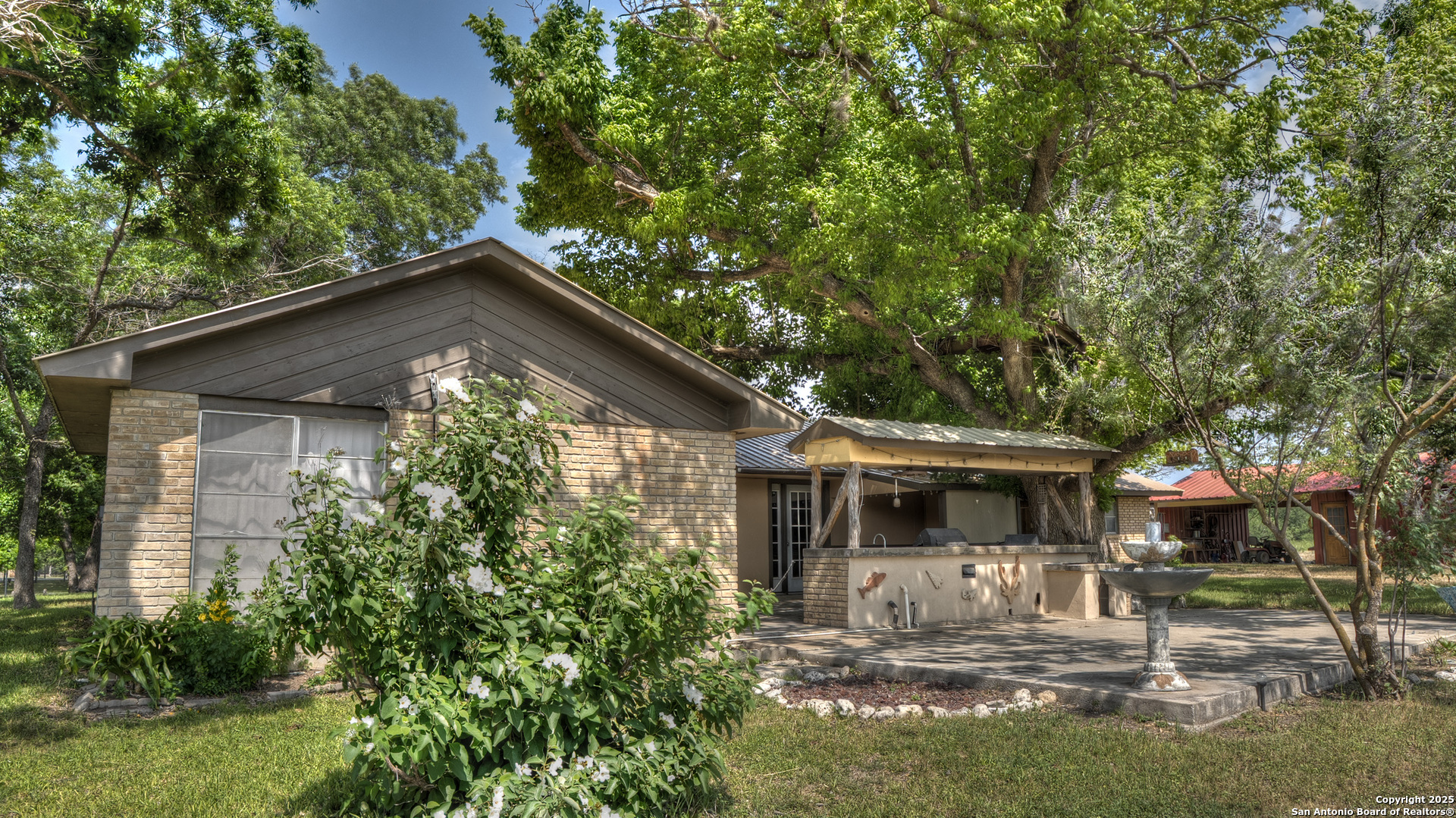 6613 Fm 1120 Rio Frio, TX 78879 - Photo 12 of 51