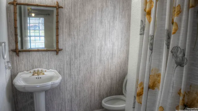 $630,000 | 6613 Fm 1120, Rio Frio, TX 78879