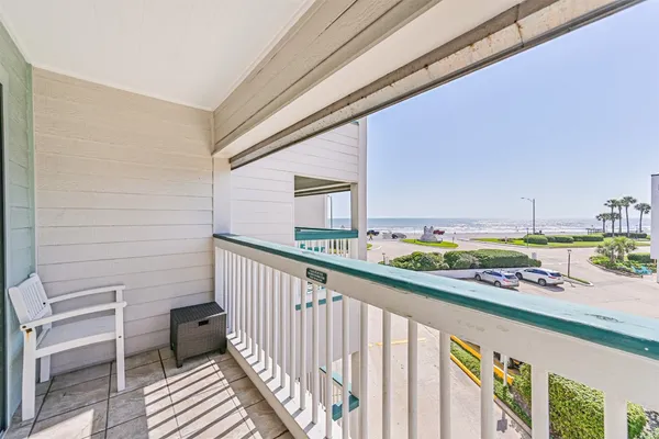 $149,900 | 6102 Seawall Boulevard, Unit 208, Galveston, TX 77551