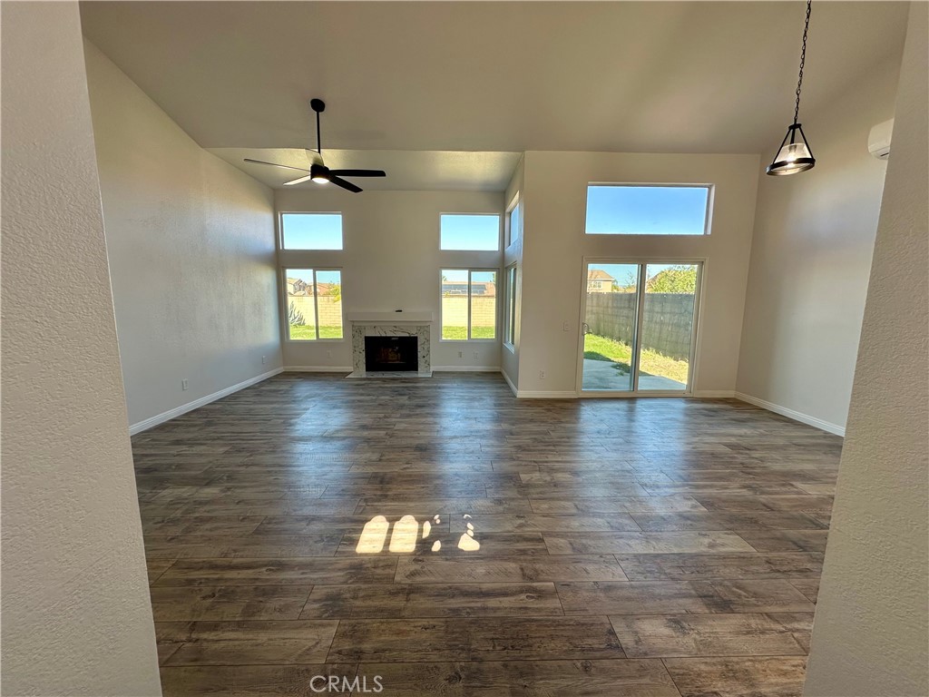 716 Periwinkle Lane Perris, CA 92571 - Photo 9 of 26