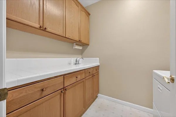 $530,000 | 2211 Dawson Cove Lane, Clovis, CA 93611