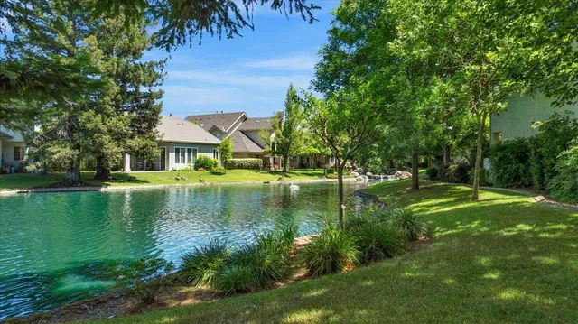 $539,900 | 2211 Dawson Cove Lane, Clovis, CA 93611