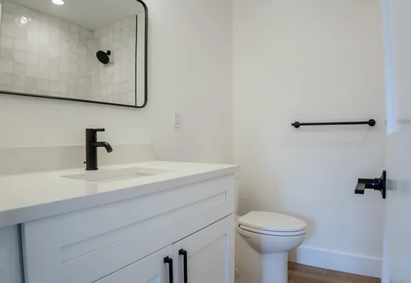 $2,600 | 238 Southeast 1st Avenue, Unit 10, Delray Beach, FL 33444