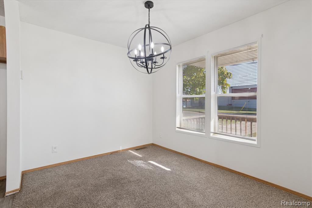 4004 Howe Road Wayne, MI 48184 - Photo 8 of 42