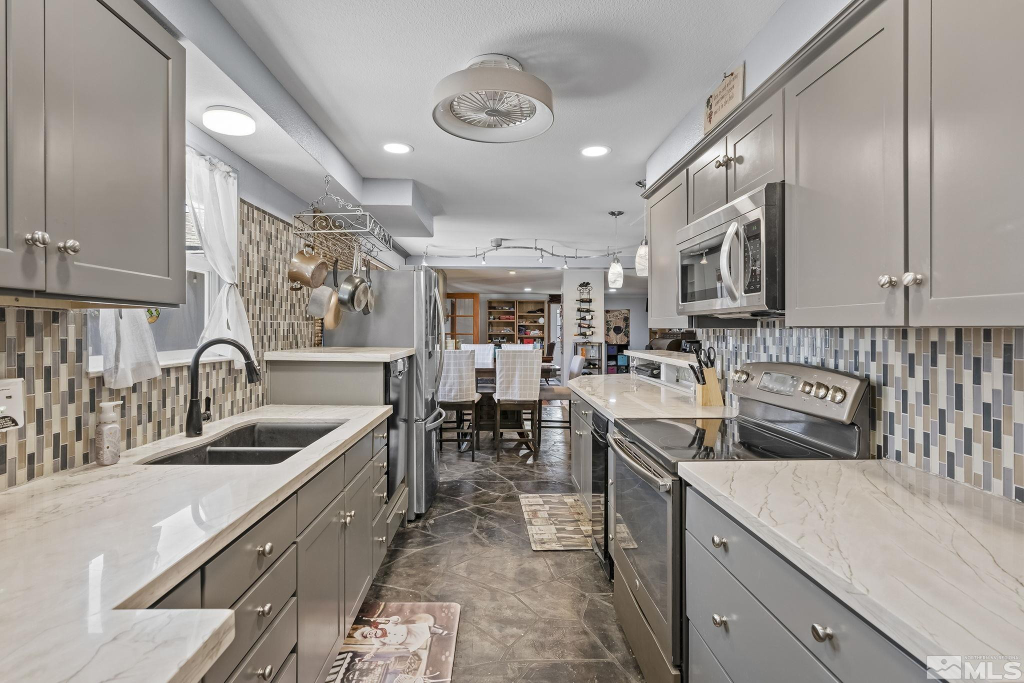 2 Lida Circle Carson City, NV 89706 - Photo 11 of 40 a kitchen with lots of counter top space