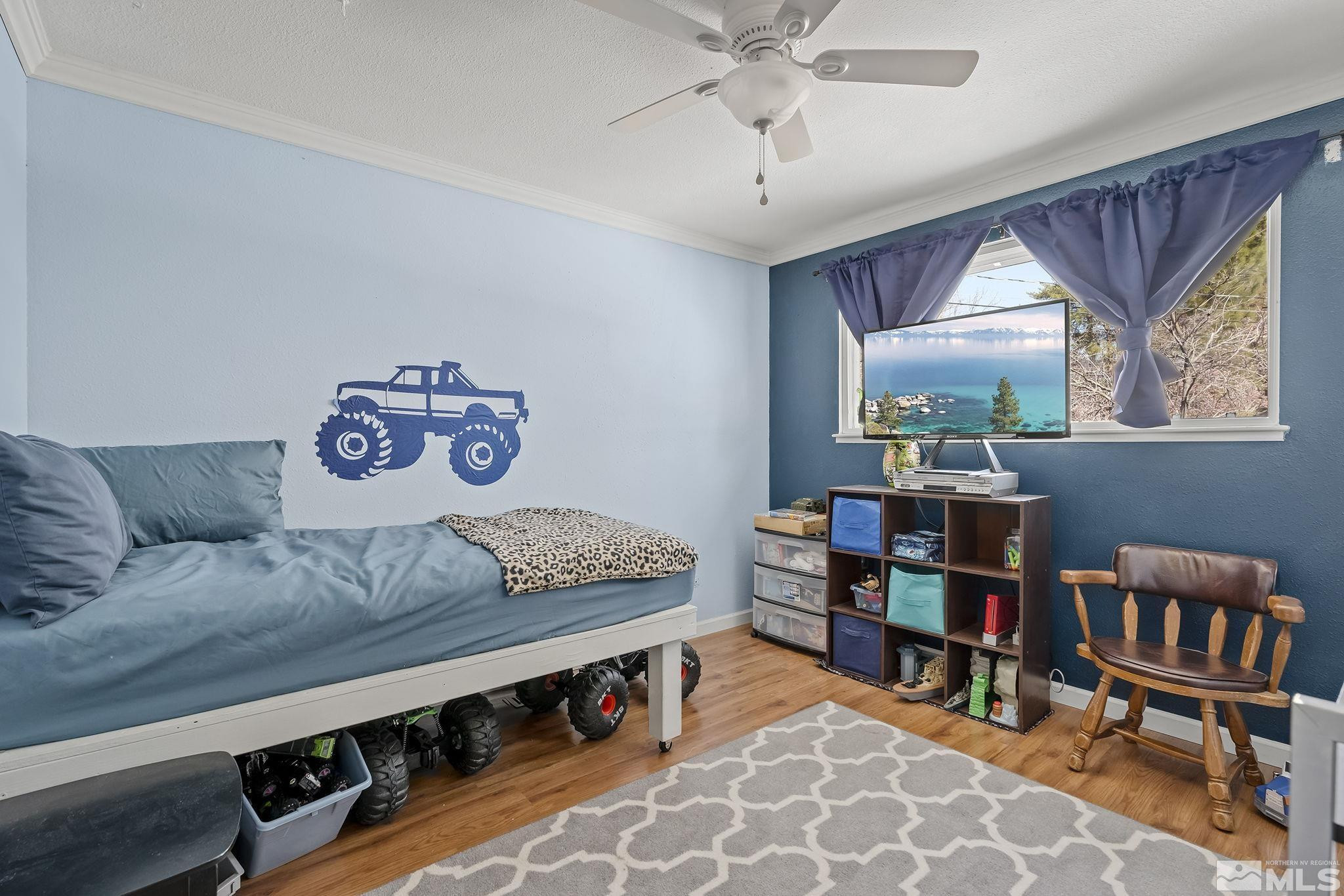 2 Lida Circle Carson City, NV 89706 - Photo 22 of 40 a living room with furniture and a window