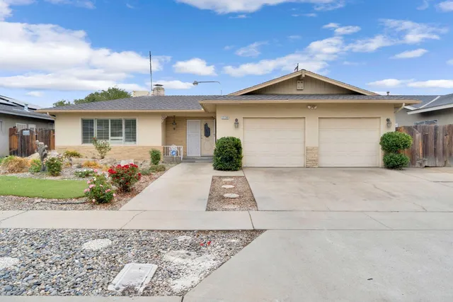 $415,000 | 2130 North Garden Avenue, Fresno, CA 93703