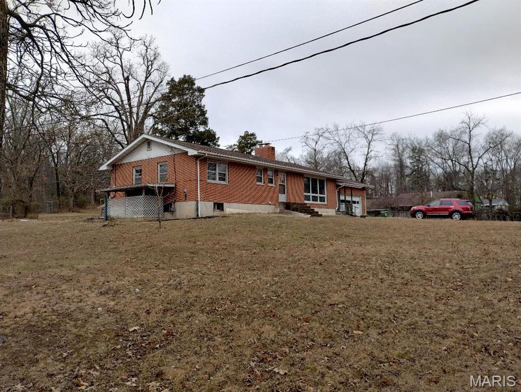 403 Fort Wyman Road Rolla, MO 65401 - Photo 2 of 17